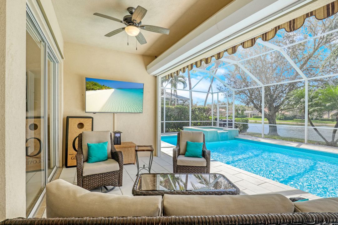 2888 Hatteras Way, Naples, FL 34119