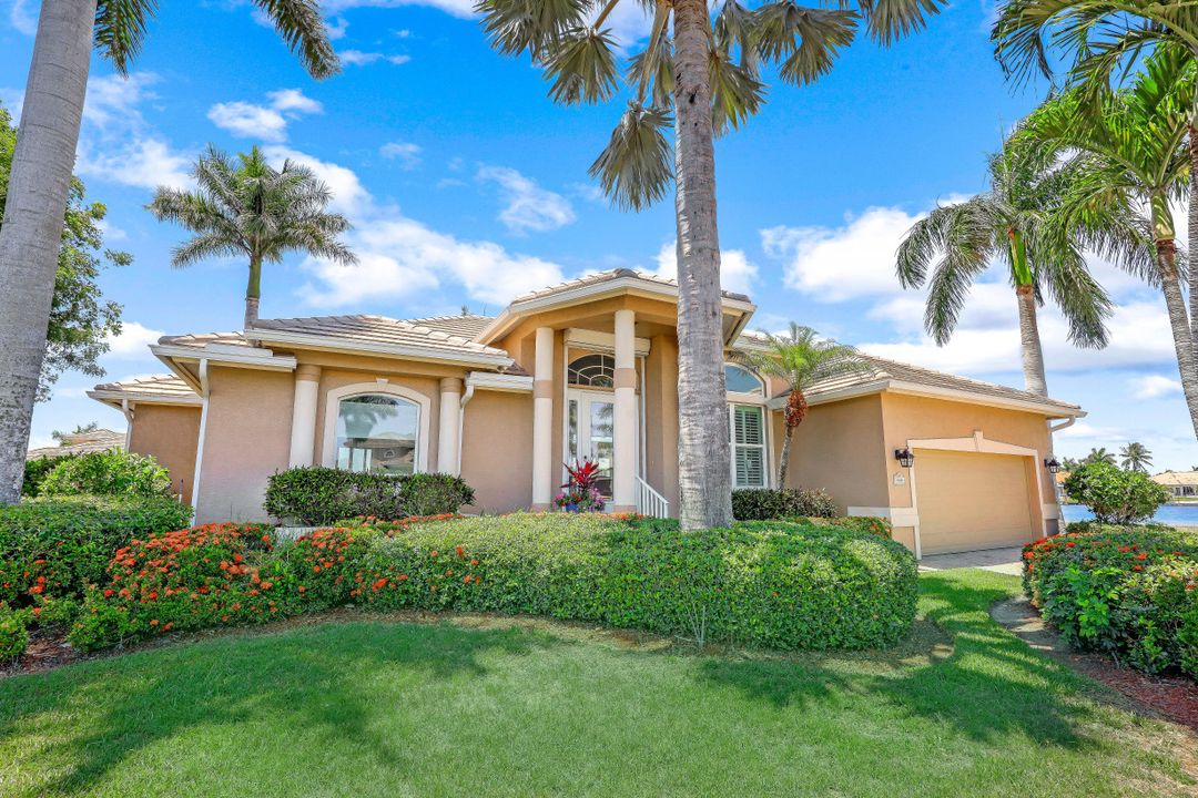 160 S Seas Ct, Marco Island, FL 34145