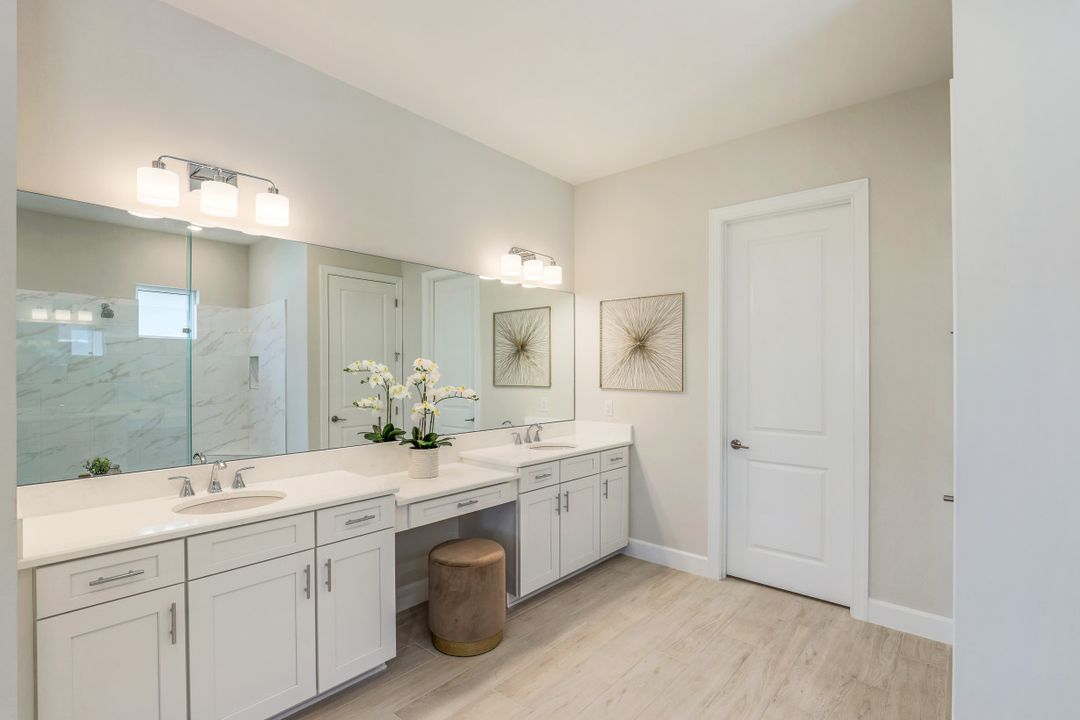 17497 Aquila Ct, Fort Myers, FL 33913