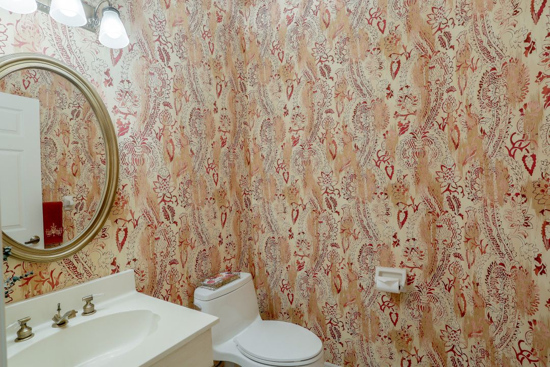 5895 Sonoma Ct, Naples, FL 34119