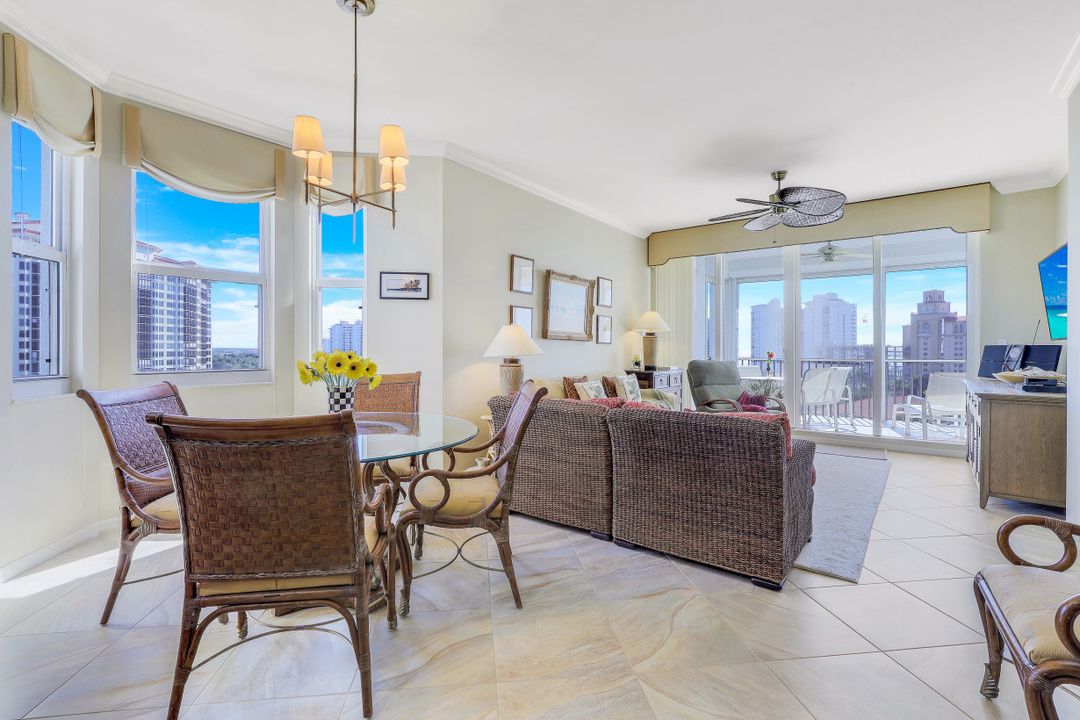 400 Flagship Dr #1101, Naples, FL 34108