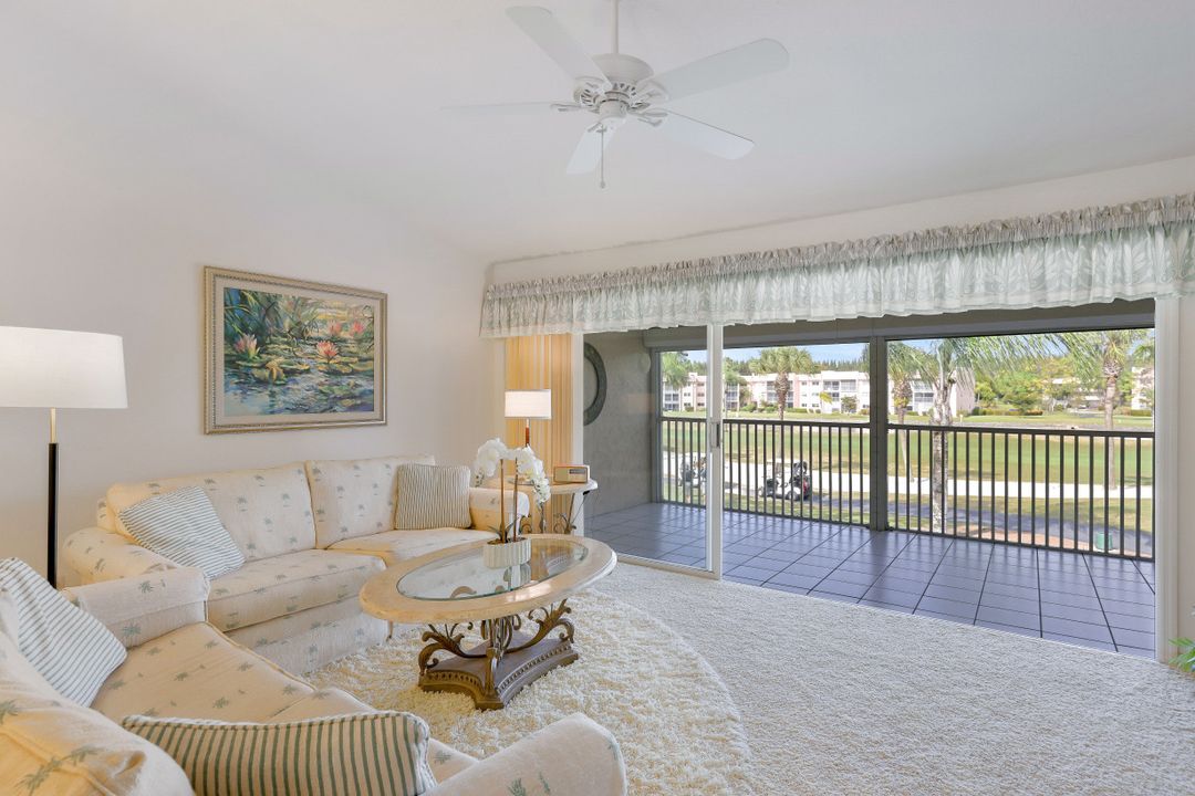 368 Woodshire Ln #B10, Naples, FL 34105