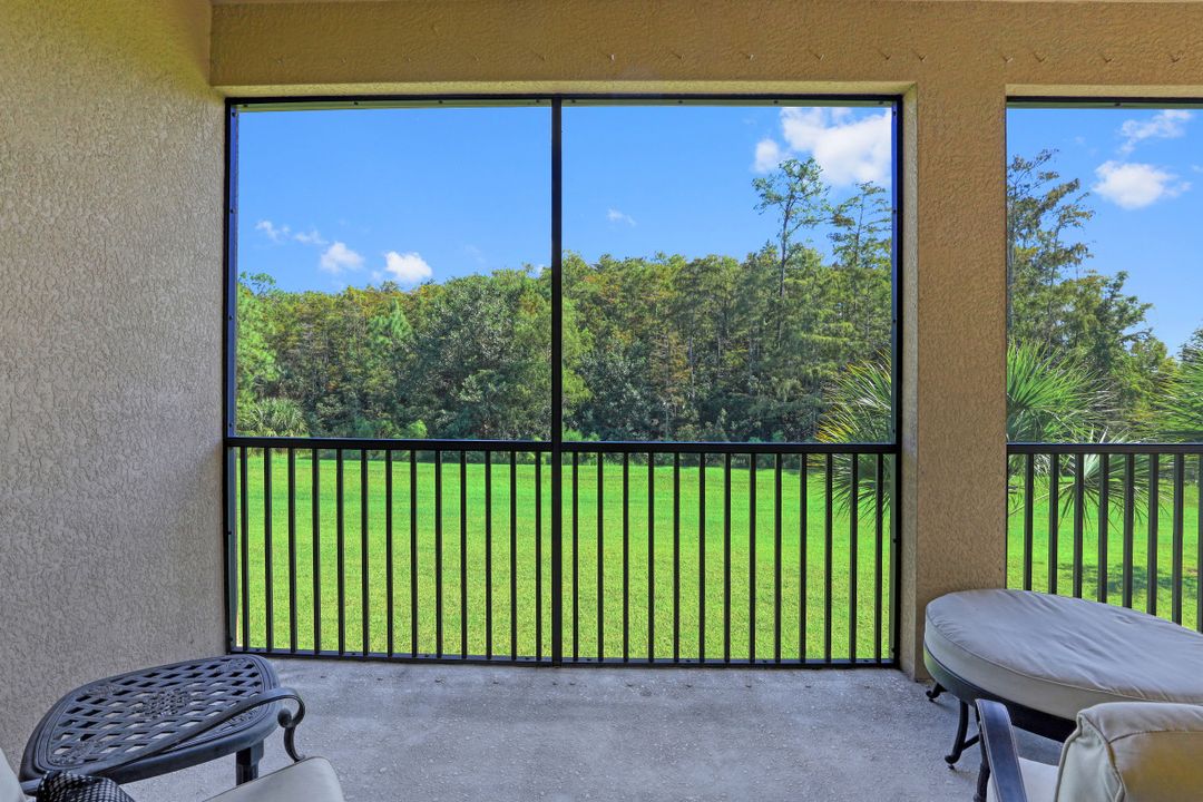 9542 Ironstone Terrace #202, Naples, FL 34120