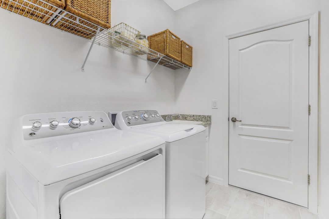 19732 Beechcrest Pl, Estero, FL 33913