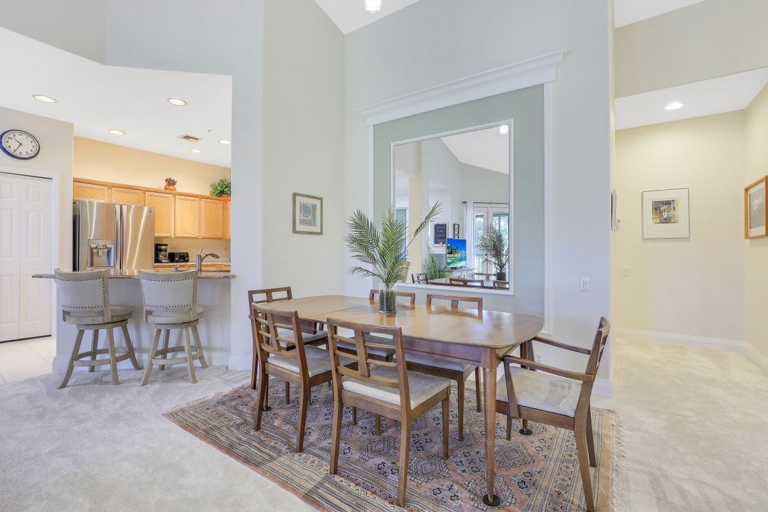 8255 Danbury Blvd #202, Naples, FL 34120