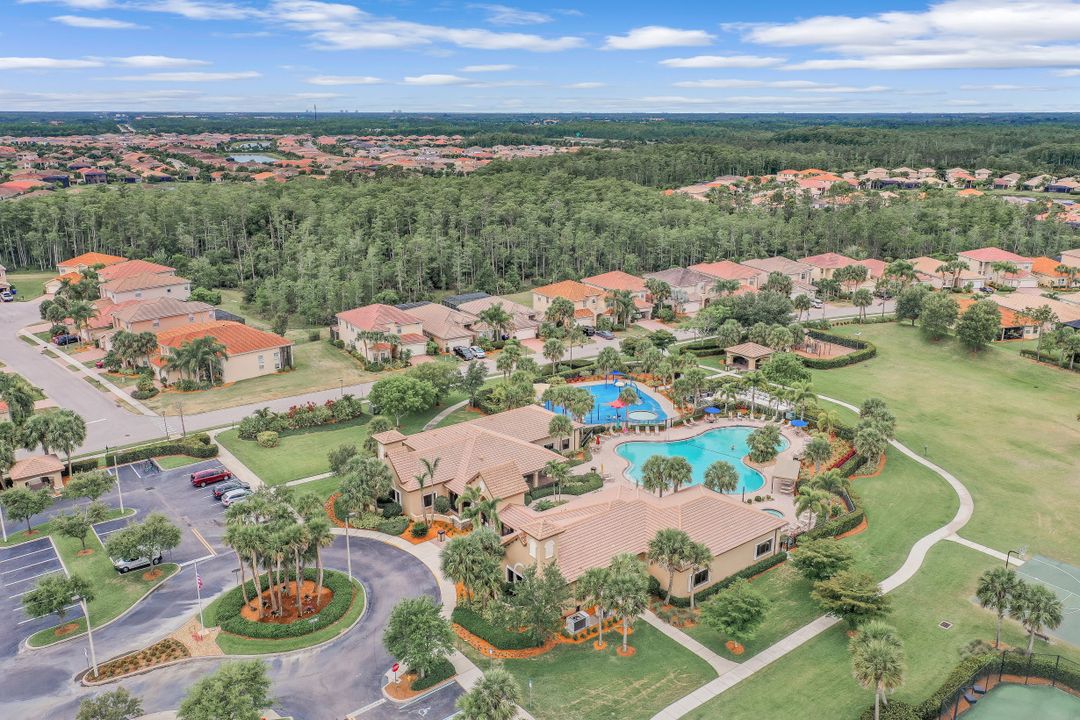 10313 Crepe Jasmine Ln, Fort Myers, FL 33913