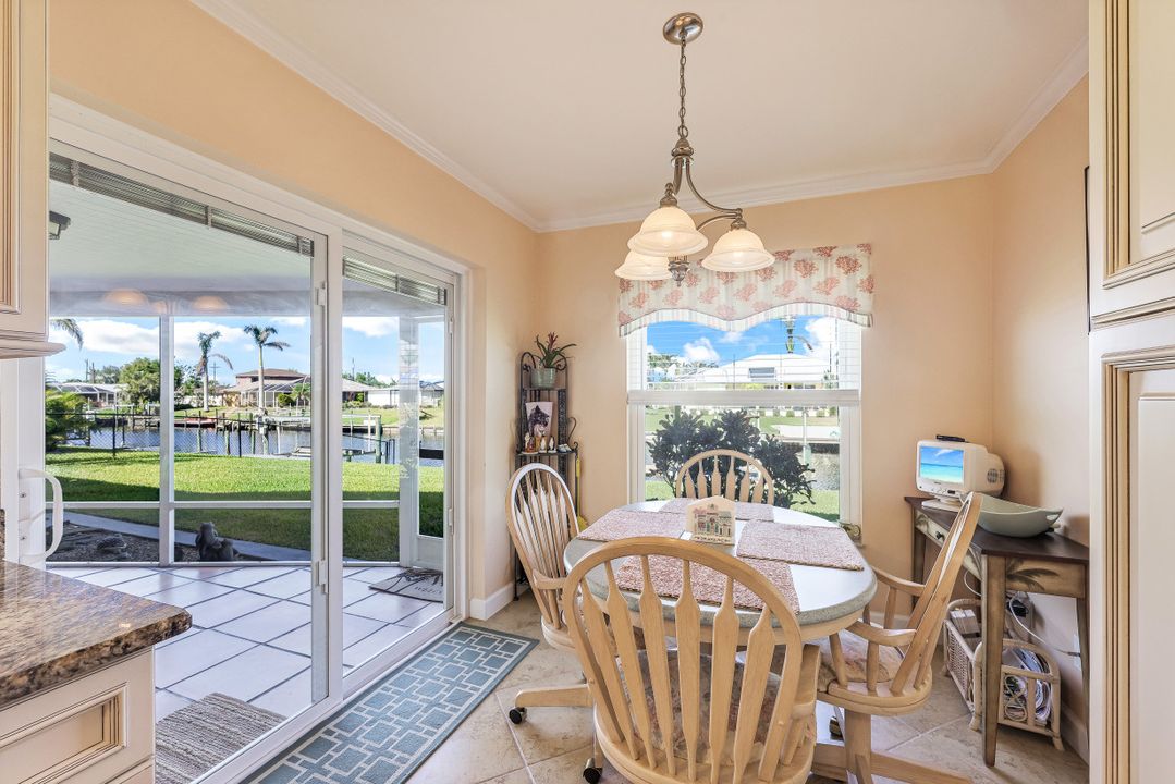 2101 SE 25th Ln, Cape Coral, FL 33904