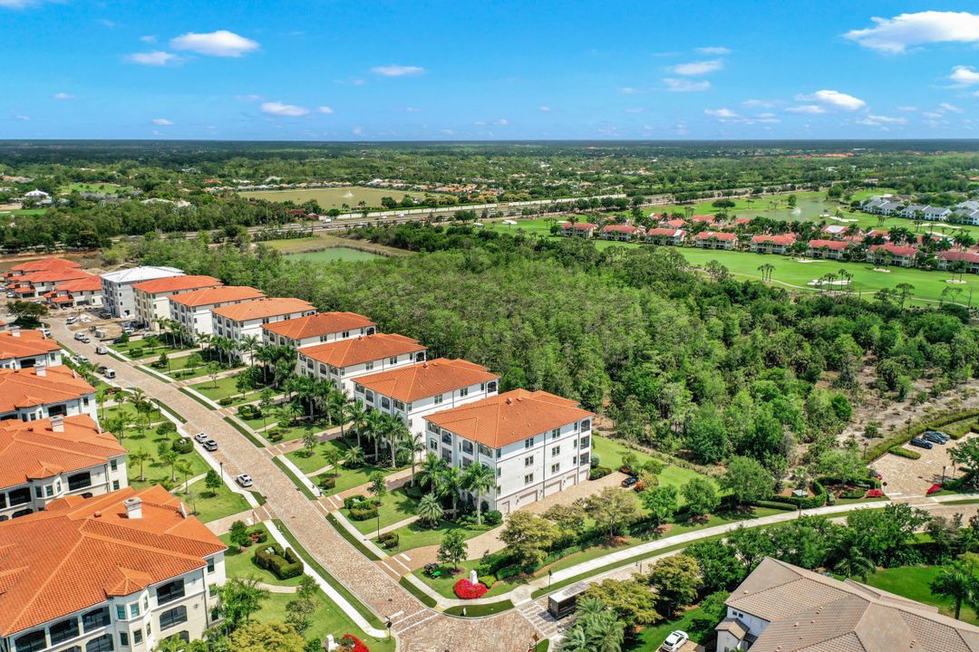 16390 Viansa Way #102, Naples, FL 34110