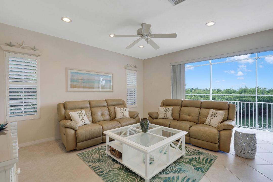 450 Spinnaker Dr, Marco Island, FL 34145