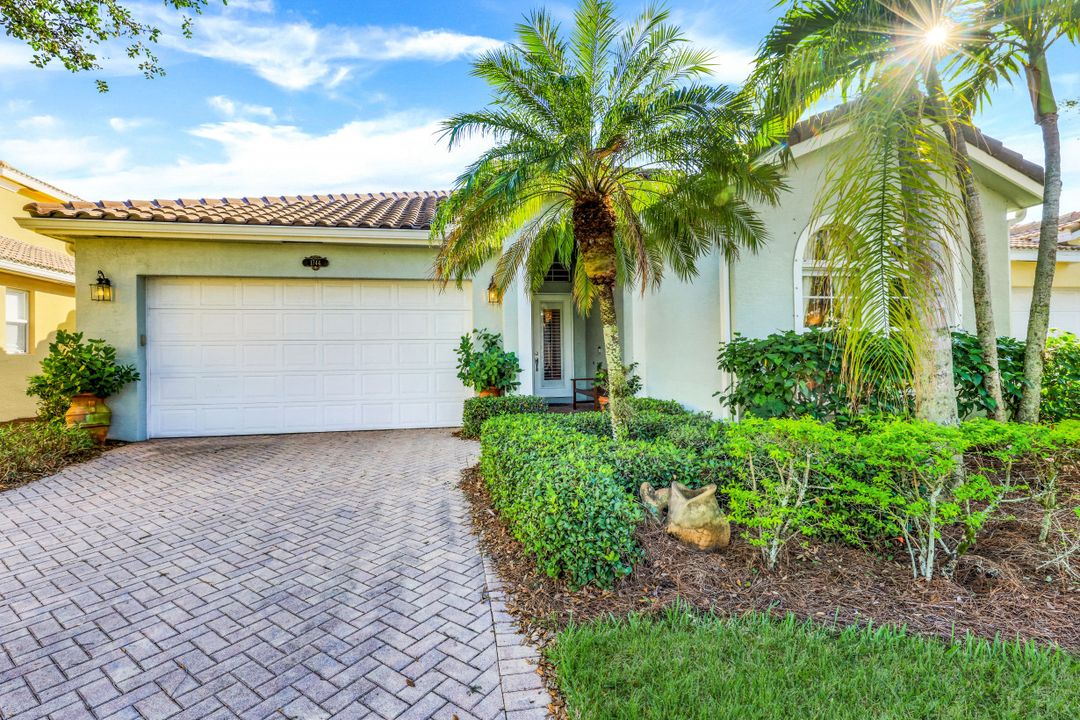 1744 Sanctuary Pointe Ct, Naples, FL 34110