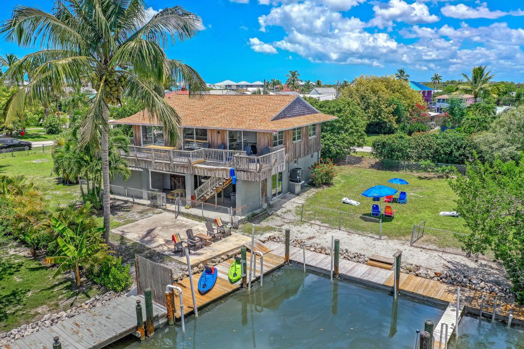 670 Palm Ave, Marco Island, FL 34145