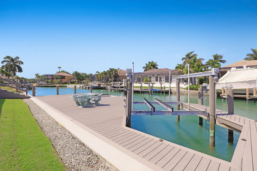 1260 Mimosa Ct, Marco Island, FL 34145