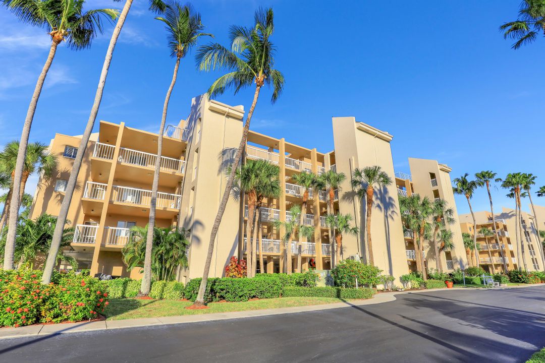 889 Collier Ct #306, Marco Island, FL 34145