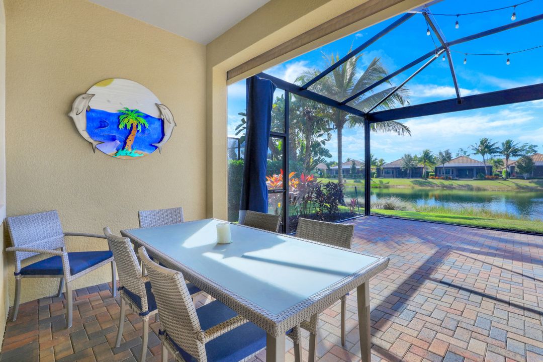 9366 Isla Bella Cir, Bonita Springs, FL 34135