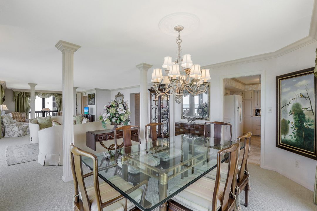 4551 Gulf Shore Blvd N #1003, Naples, FL 34103