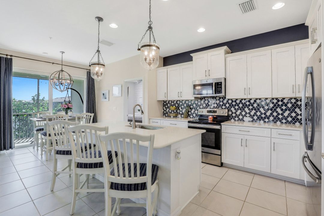 2344 Sheen Ln #305, Naples, FL 34120