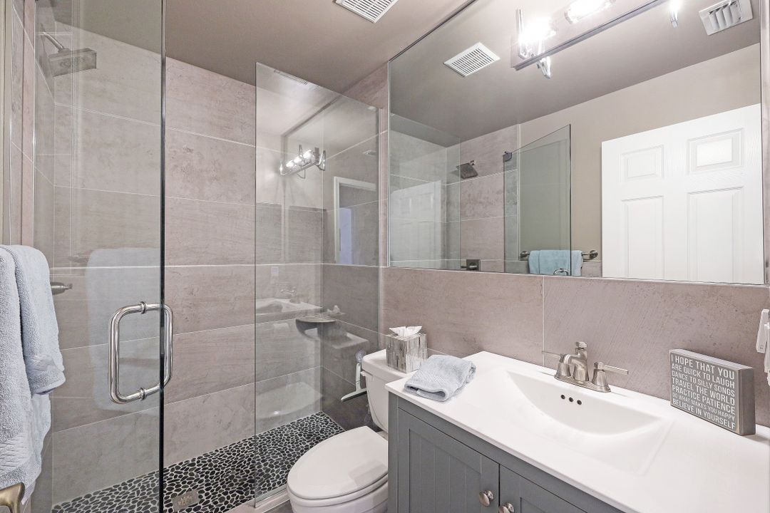 6485 Autumn Woods Blvd, Naples, FL 34109