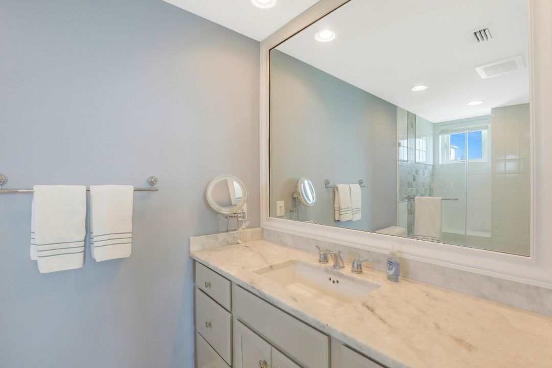 275 Indies Way #1501, Naples, FL 34110