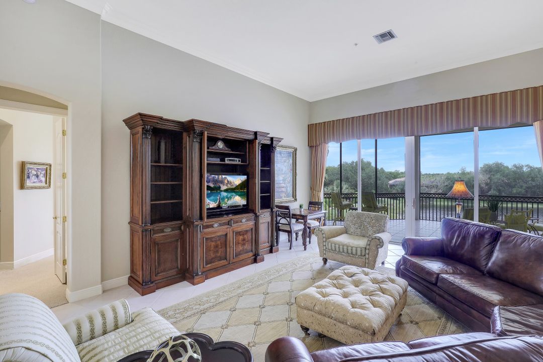 15501 Monterosso Ln #201, Naples, FL 34110