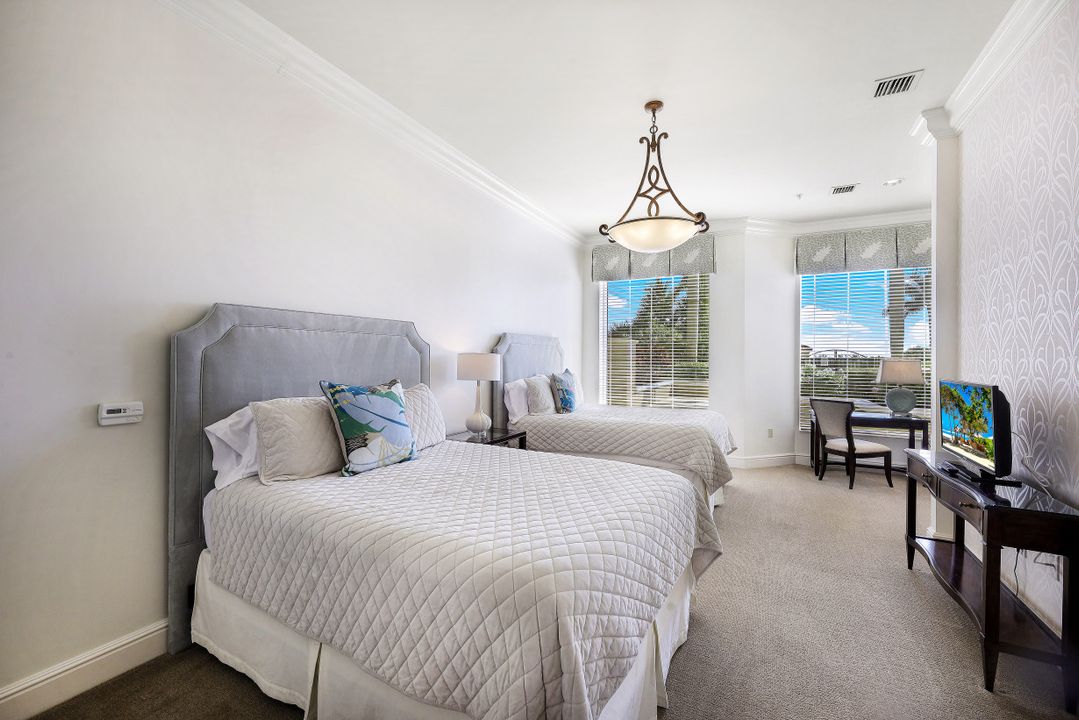 1060 Borghese Ln #1406, Naples, FL 34114