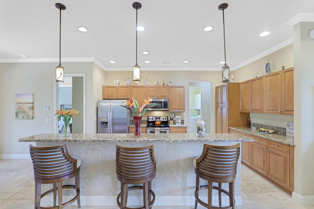 808 Seagrape Dr, Marco Island, FL 34145