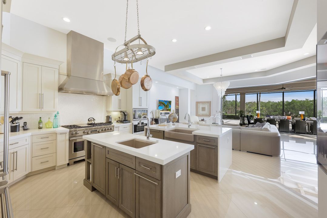 26171 Woodlyn Dr, Bonita Springs, FL 34134