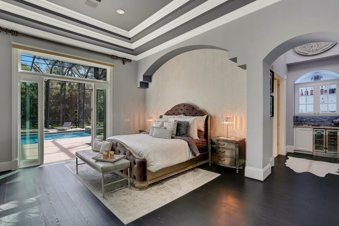 4642 Idylwood Ln, Naples, FL 34119