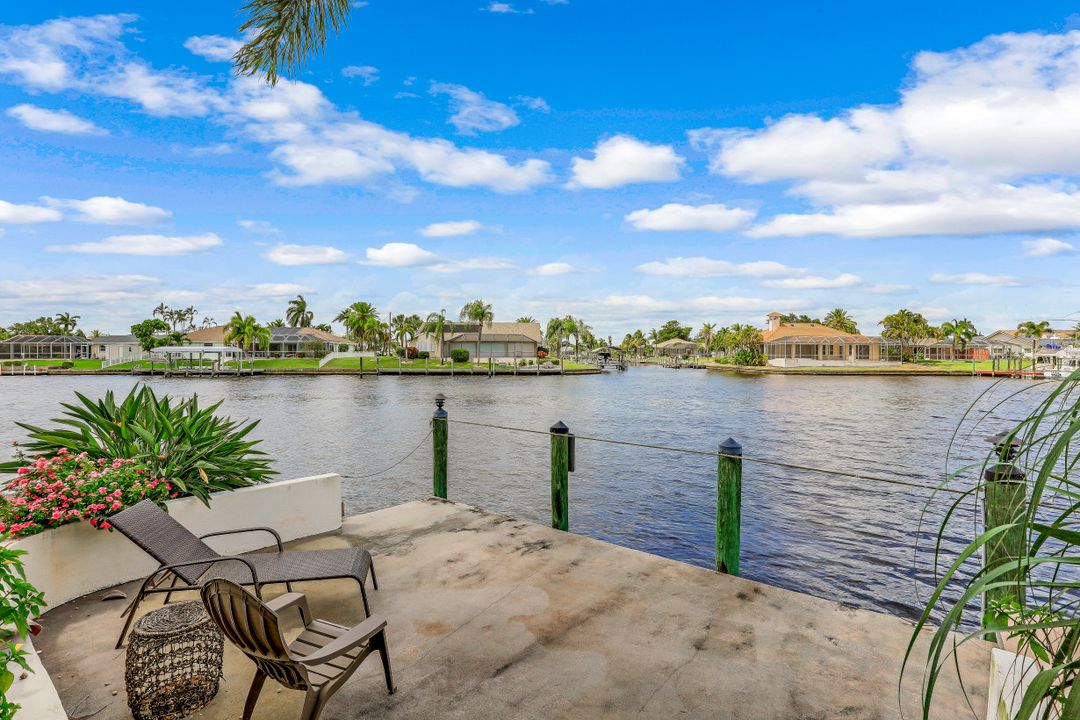 2811 SE 19th Pl, Cape Coral, FL 33904