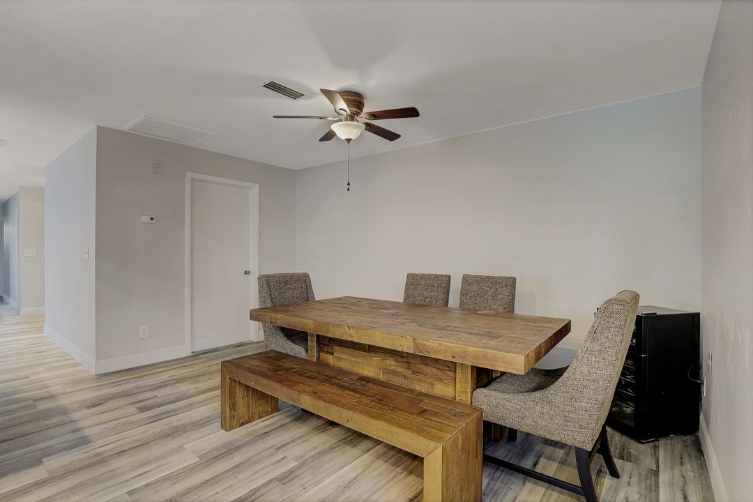 4004 SE 1st Ct, Cape Coral, FL 33904