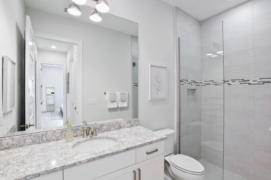 5662 Elbow Ave, Naples, FL 34112