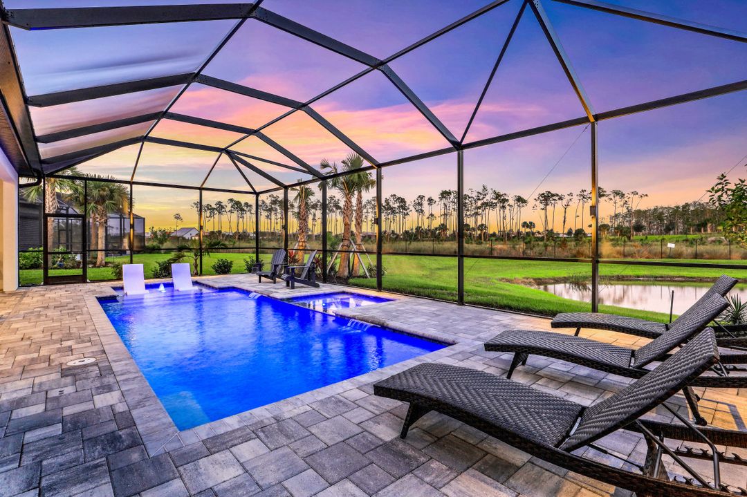 19617 Waterman Ct, Miromar Lakes, FL 33913