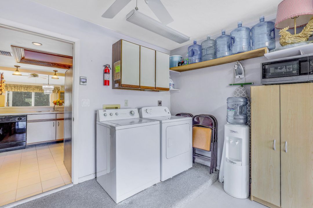 122 Quail Forest Blvd #11, Naples, FL 34105