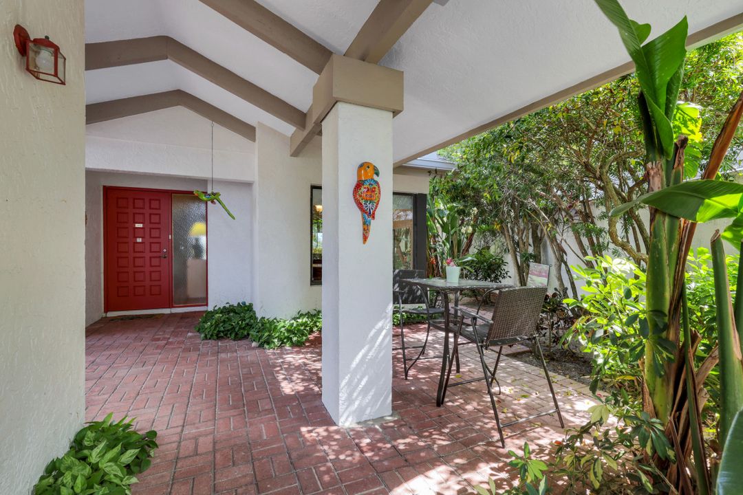 13244 Wedgefield Dr, Naples, FL 34110