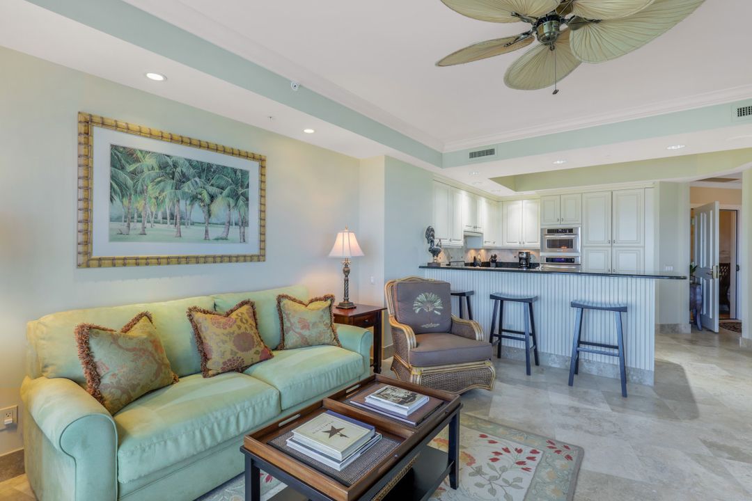 7575 Pelican Bay Blvd #1705, Naples, FL 34108