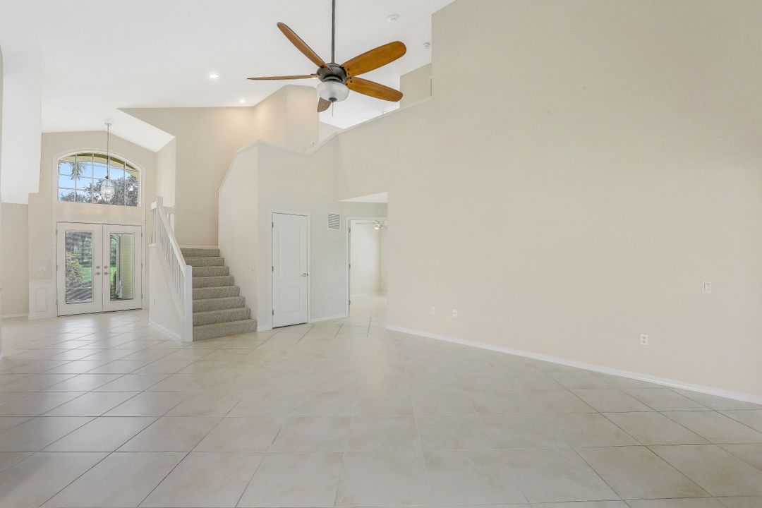 9224 Spring Run Blvd, Bonita Springs, FL 34135