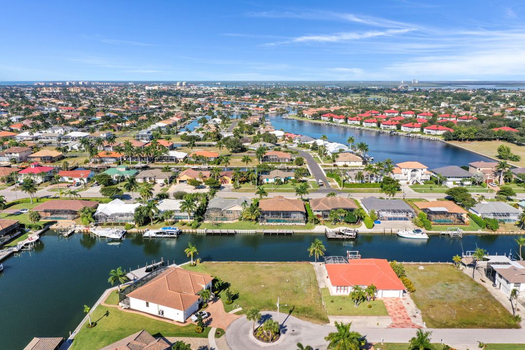 1114 Shenandoah Ct, Marco Island, FL 34145