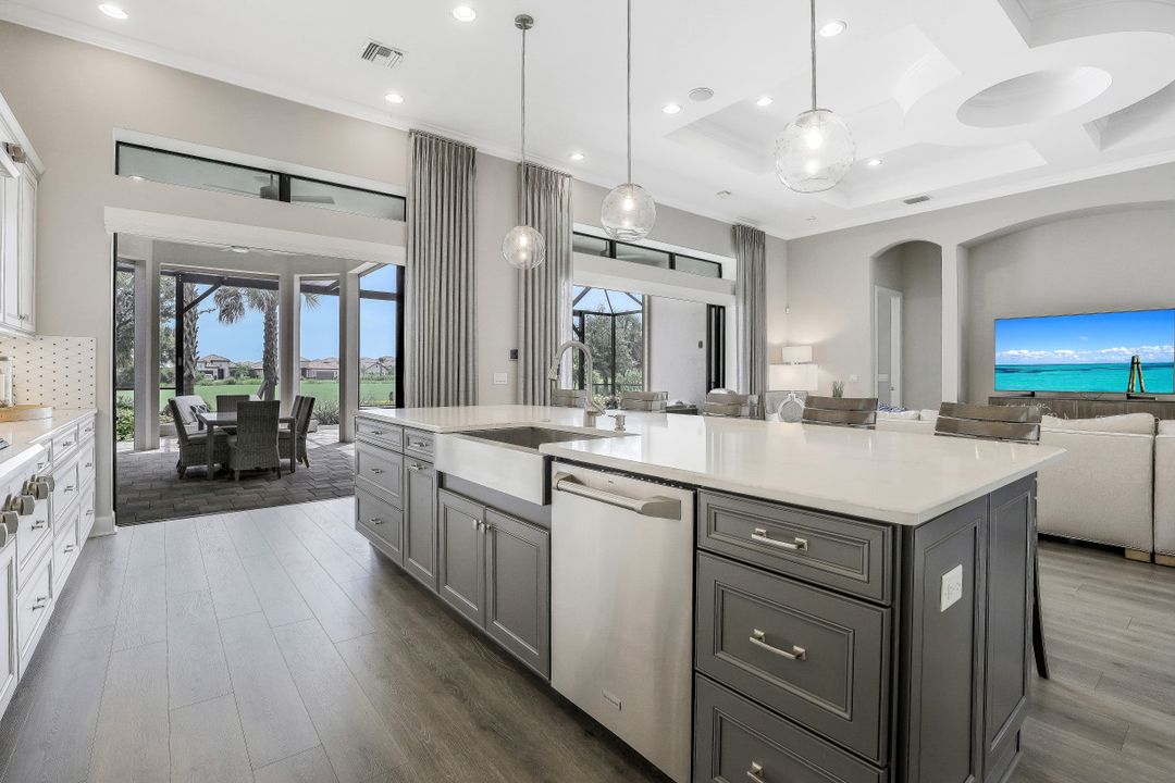 9388 Rapallo St, Naples, FL 34119