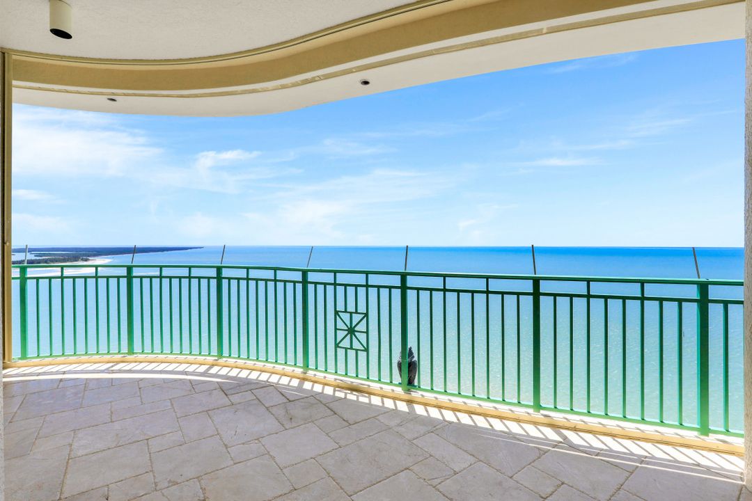 970 Cape Marco Dr, Marco Island, FL 34145