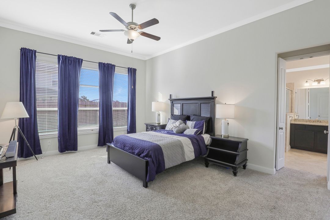 409 Westwood Dr, League City, TX 77573