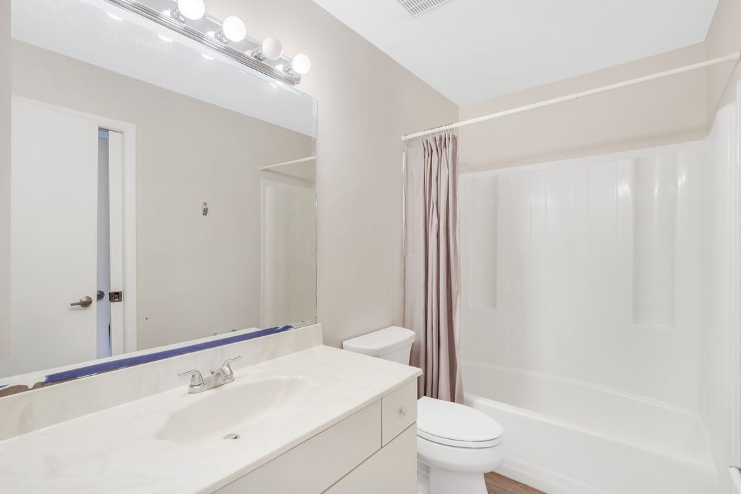 127 Forest Lakes Blvd, Naples, FL 34105