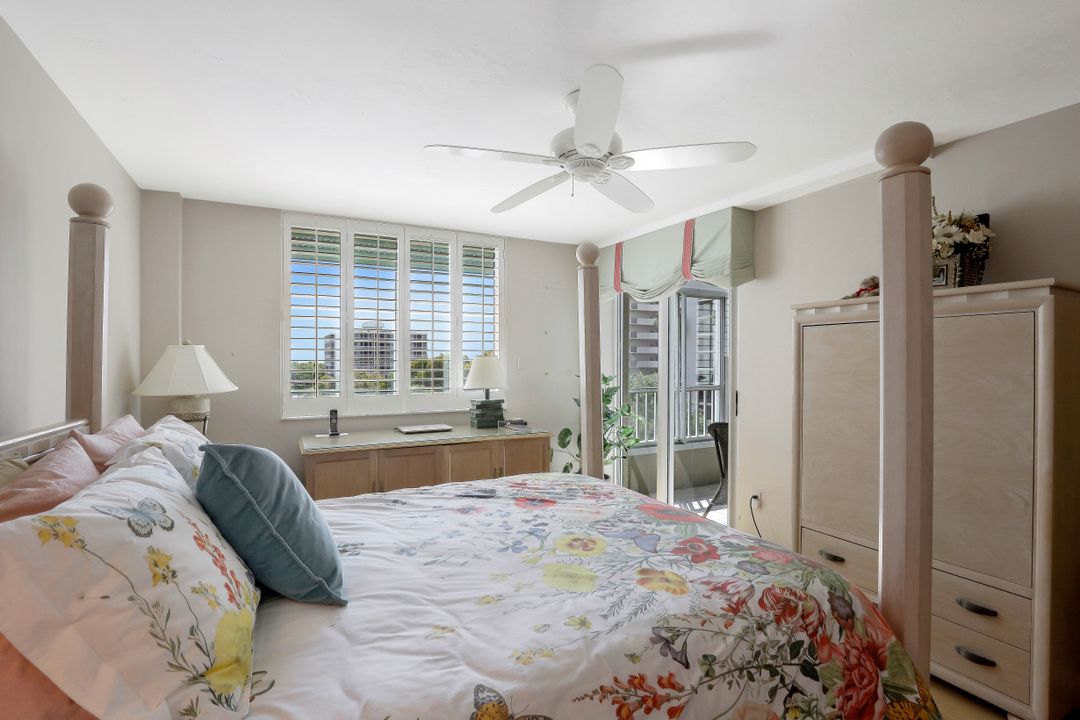 21 Bluebill Ave #404, Naples, FL 34108