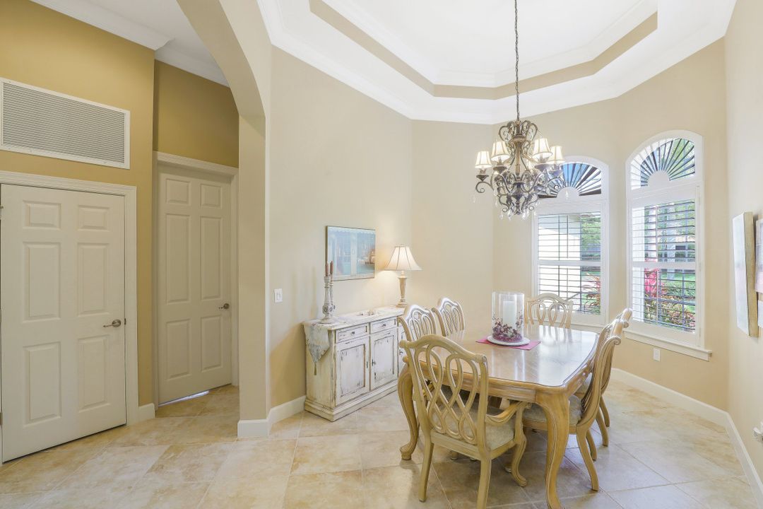 9359 Marble Stone Dr, Naples, FL 34120