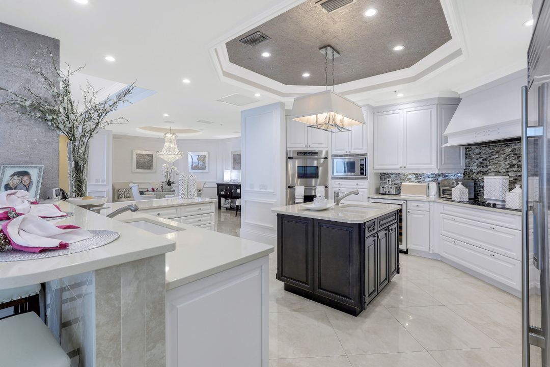 940 Cape Marco Dr #1904, Marco Island, FL 34145