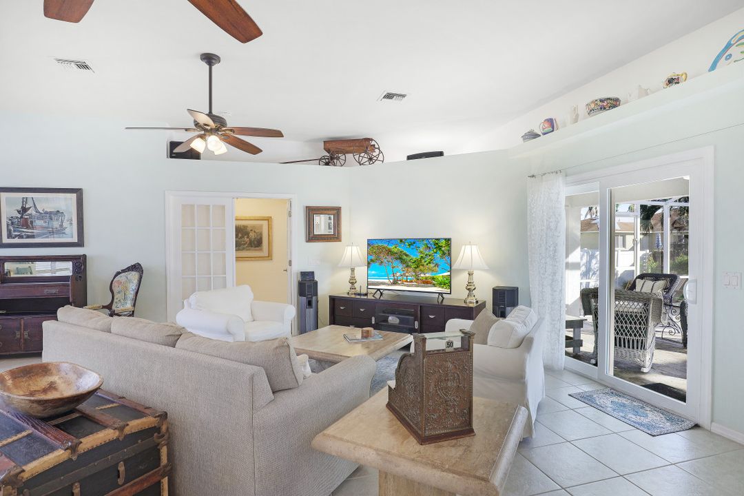 2710 SW 37th St, Cape Coral, FL 33914