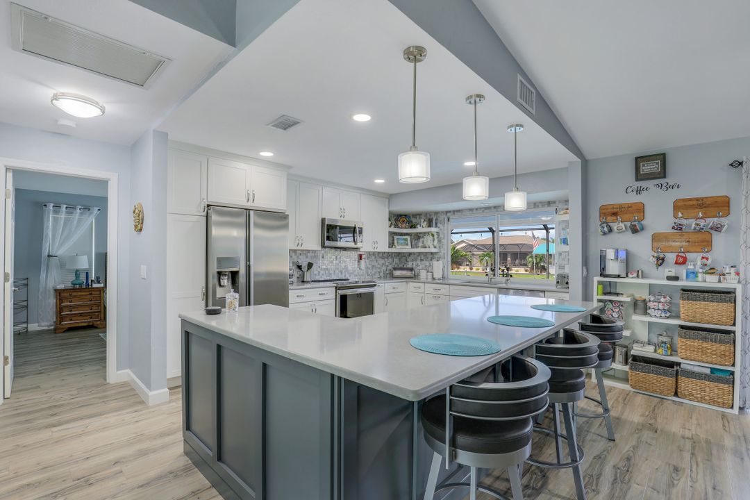5328 SW 10th Ave, Cape Coral, FL 33914