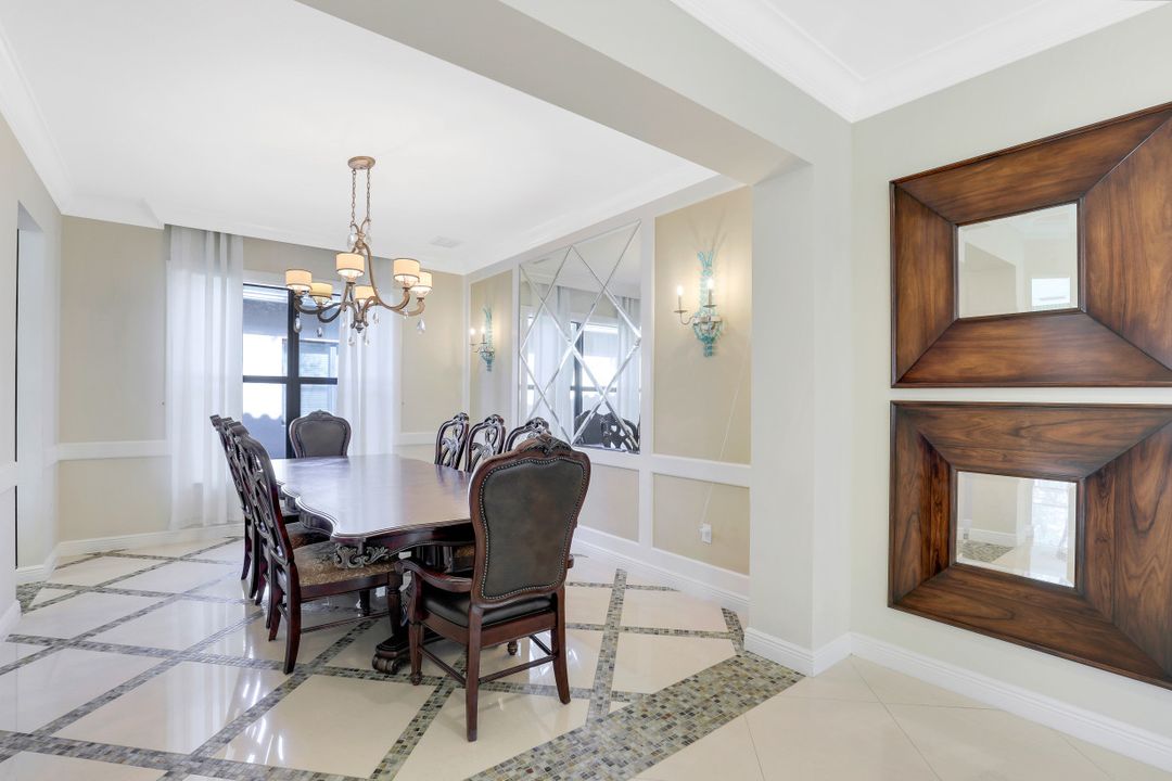 3642 Santaren Ct, Naples, FL 34119