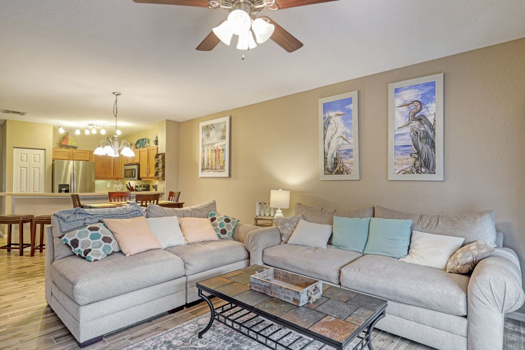 10063 Pacific Pines Ave, Fort Myers, FL 33966