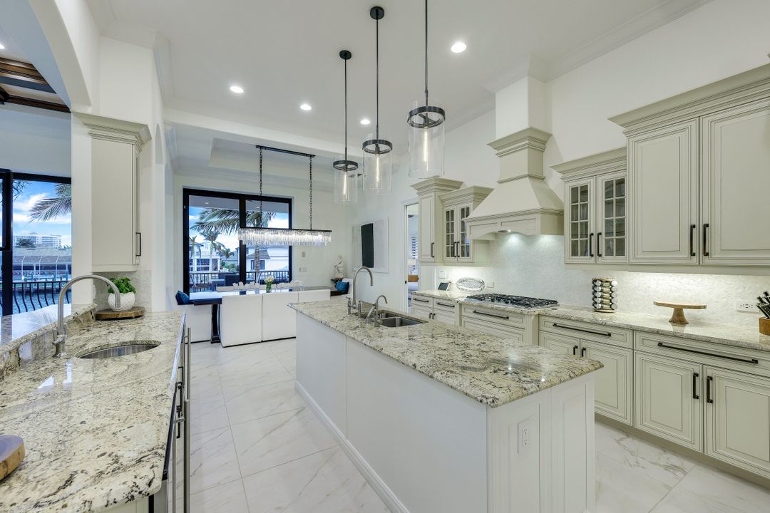 403 Seabee Ave, Naples, FL 34108