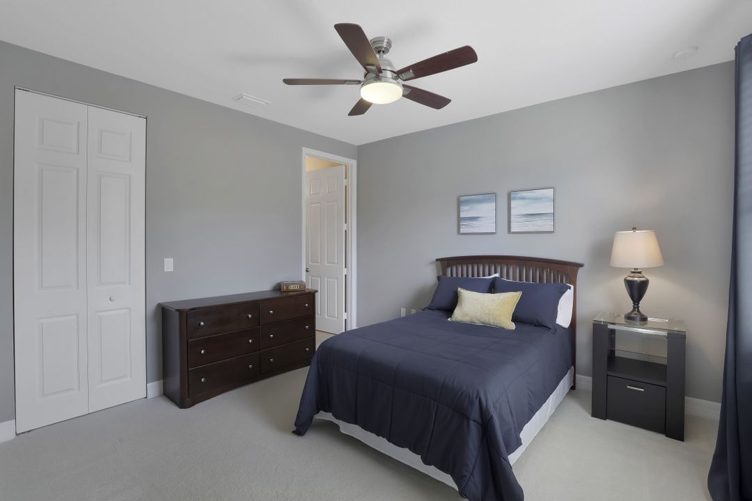 3271 Pacific Dr, Naples, FL 34119