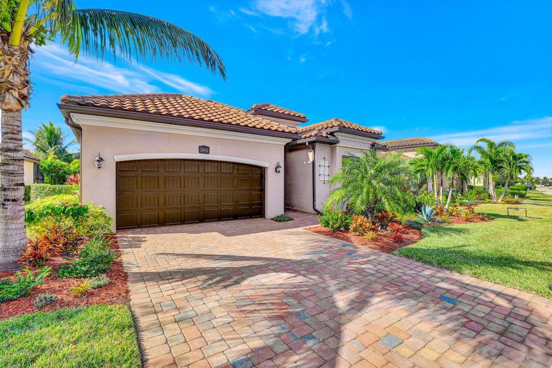 28692 Derry Ct, Bonita Springs, FL 34135